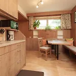 홈스테이 Gaestehaus Scheiber *