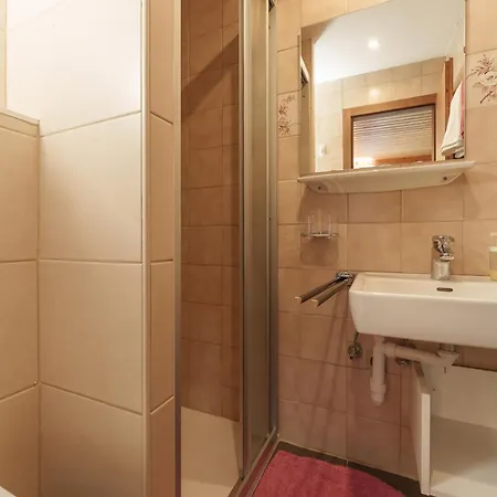 Δωμάτια σε οικογενειακή κατοικία Gaestehaus Scheiber Ζόλντεν